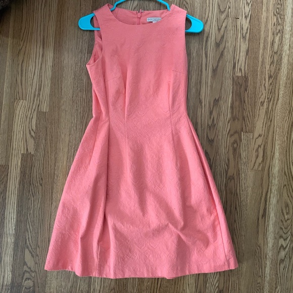 Eva Mendes fit and flare pink dress - Picture 2 of 6